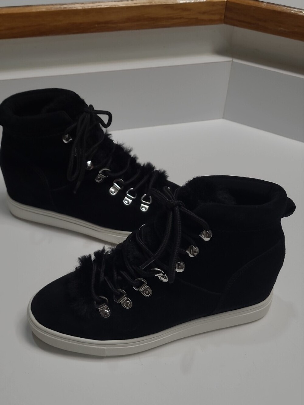 Steven by Steve Madden Kalea-F Black Suede Faux Fur High-Top Sneakers - Size 8.5 - Picture 2 of 11